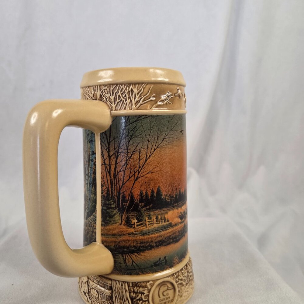 1997 Miller Brewing Company Ducks Unlimited Collection Beer Stein - Picture 7 of 9